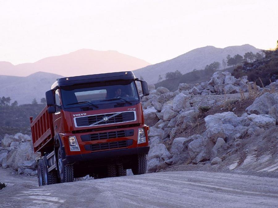  Volvo FM12 6x4 Tipper 2003 года  (фото 1 из 16)